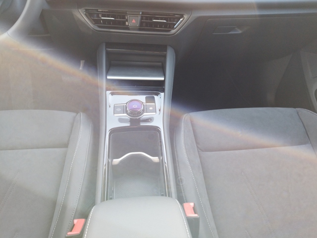 Tayron Elegance 1.5 eTSI DSG IQ-Drive/AHK/NAV/SH