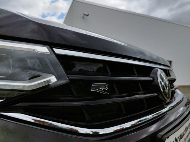 Tiguan R line 2.0 TSI 4M DSG IQ.Light/AHK/Black/