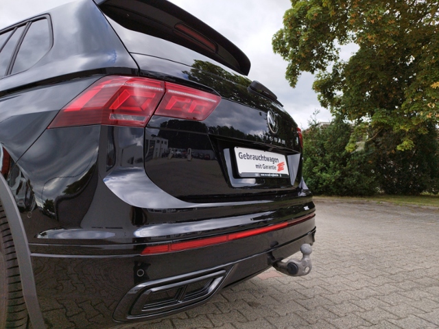 Tiguan R line 2.0 TSI 4M DSG IQ.Light/AHK/Black/