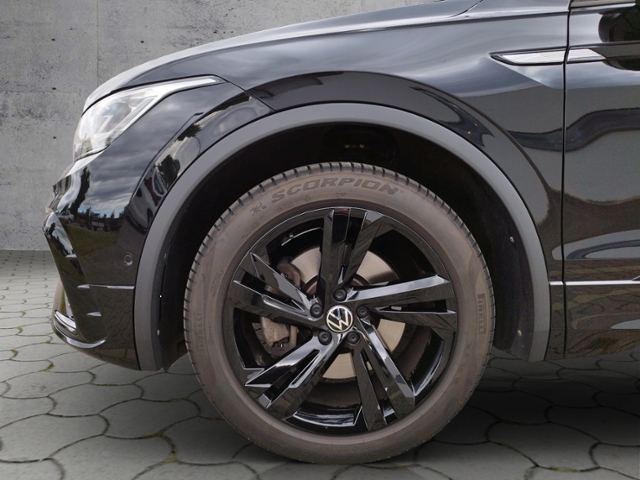 Tiguan R line 2.0 TSI 4M DSG IQ.Light/AHK/Black/