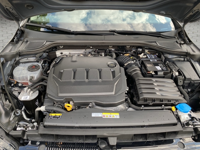 Golf VIII Variant Life 2.0 TDI DSG LED+/3-Zonen/