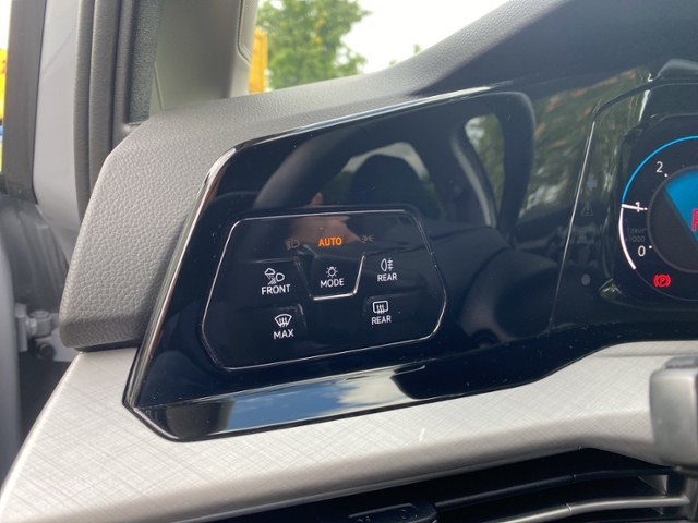 Golf VIII Variant Life 2.0 TDI DSG LED+/3-Zonen/