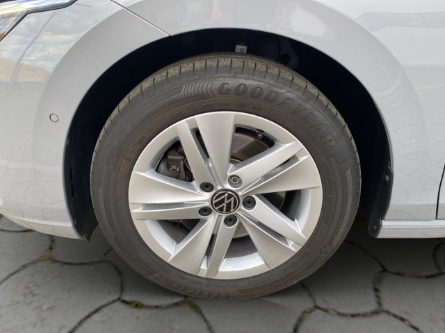 Golf VIII Variant Life 2.0 TDI DSG LED+/3-Zonen/