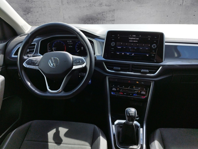 T-Roc Style 1.5 TSI 2-Zonen/AHK/SHZ KLIMA ALU