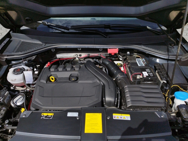 T-Roc Style 1.5 TSI 2-Zonen/AHK/SHZ KLIMA ALU