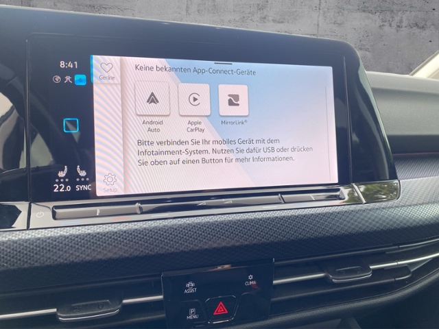 Golf VIII United 1.5 eTSI DSG STH/NAV/ACC KLIMA 