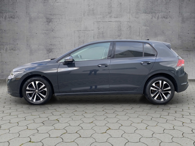 Golf VIII United 1.5 eTSI DSG STH/NAV/ACC KLIMA 