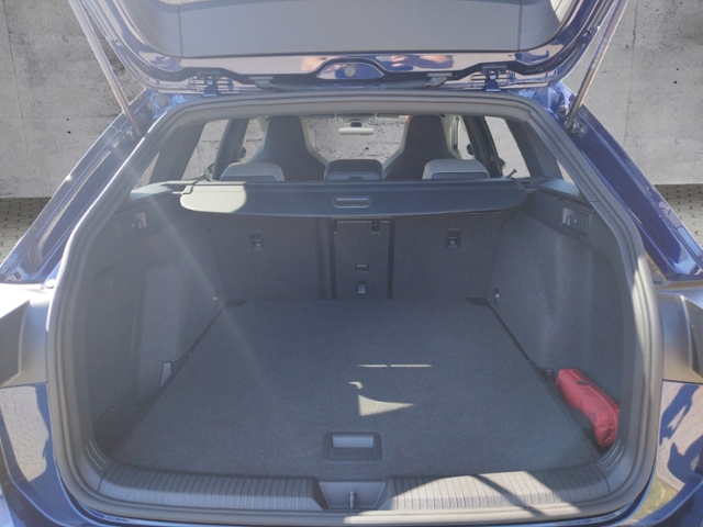 Golf VIII Variant R-Line 2.0 TDI DSG BusinessPre