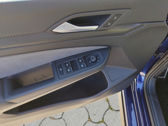 Golf VIII Variant R-Line 2.0 TDI DSG BusinessPre