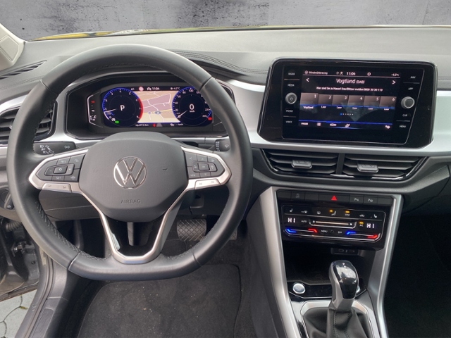 T-Roc Life 1.5 TSI DSG NAV/ACC/SHZ KLIMA LED NAV