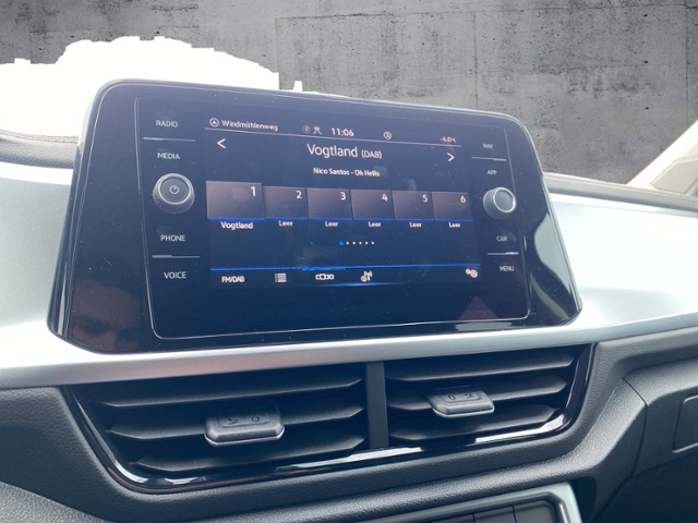 T-Roc Life 1.5 TSI DSG NAV/ACC/SHZ KLIMA LED NAV