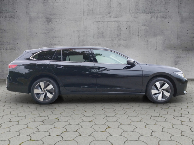 Passat Variant Business 1.5 eTSI DSG IQ.DRIVE KL