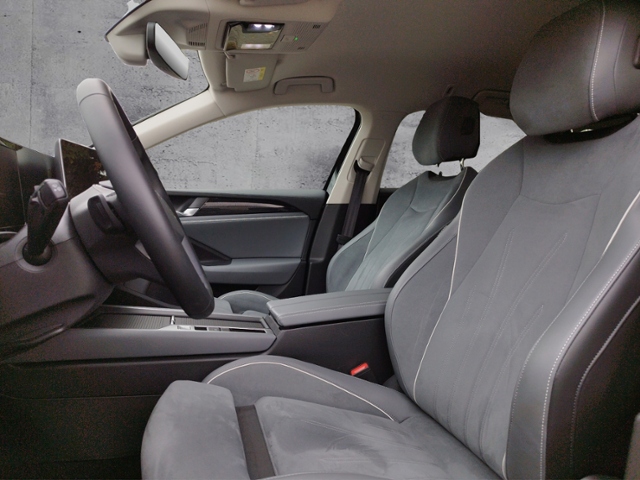 Passat Variant Business 1.5 eTSI DSG IQ.DRIVE KL