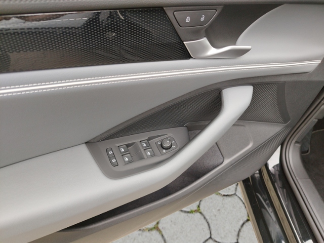 Passat Variant Business 1.5 eTSI DSG IQ.DRIVE KL