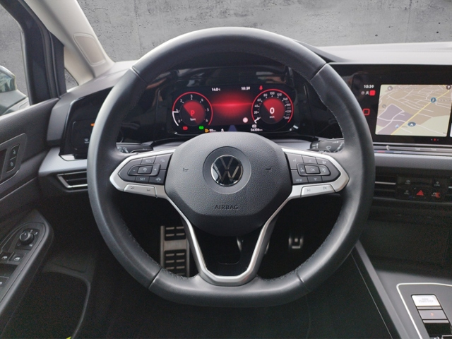 Golf VIII Active 2.0 TDI DSG NAV/ACC/PANO KLIMA 