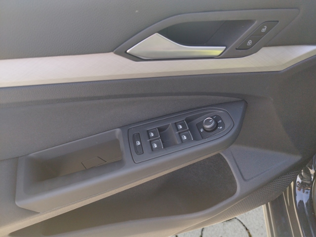 Golf VIII Life 1.5 eTSI DSG ACC/LED KLIMA LED AL