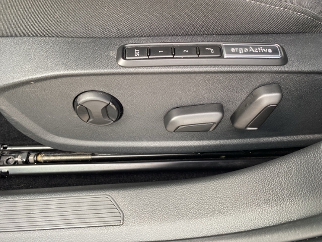 Golf VIII Variant Style 2.0 TDI DSG BusinessPrem