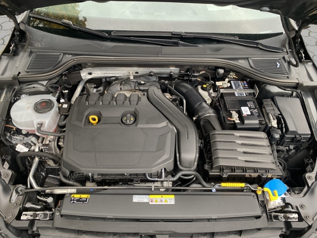 Golf VIII Move 1.5eTSI DSG LED+/NAV/ACC KLIMA NA