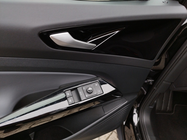 ID.4 Pure Performance STH/NAV/SHZ KLIMA LED NAVI