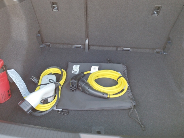 ID.4 Pure Performance 125kW Navi/H&K/HuD/LED/SHZ