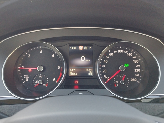 Passat Variant Business 2.0TDI DSG/Matrix/Navi/R