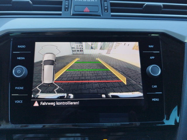 Passat Variant Business 2.0TDI DSG/Matrix/Navi/R