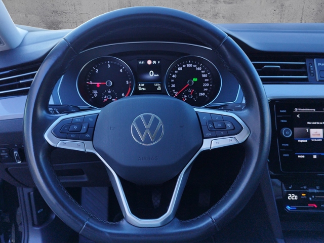Passat Variant Business 2.0TDI DSG/Matrix/Navi/R