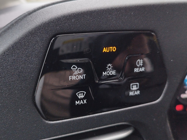 Caddy Maxi Life 2.0TDI DSG/Navi/StHz/LED/SHZ/ACC