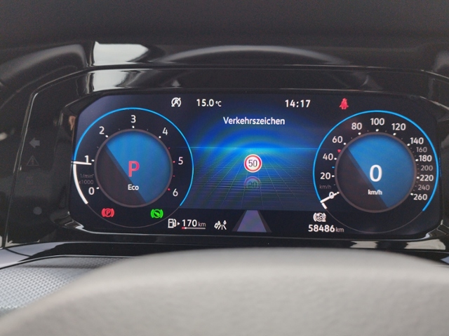 Golf VIII Active 2.0 TDI DSG HUD/ACC/PANO KLIMA 