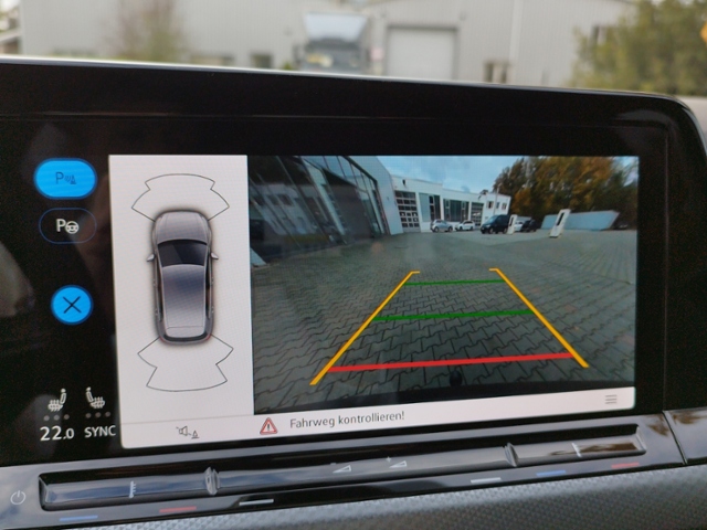 Golf VIII Active 2.0 TDI DSG HUD/ACC/PANO KLIMA 