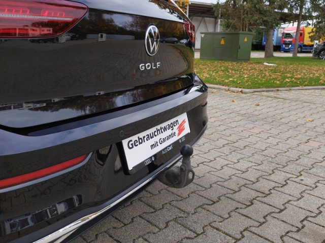 Golf VIII Active 2.0 TDI DSG HUD/ACC/PANO KLIMA 