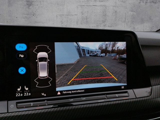 Golf VIII Variant R-Line 2.0 TSI DSG STH/IQ-LIGH