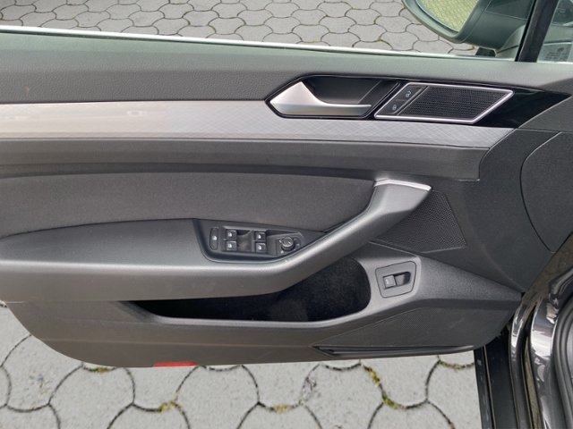 Passat Variant Business 2.0 TDI DSG NAV/SHZ KLIM