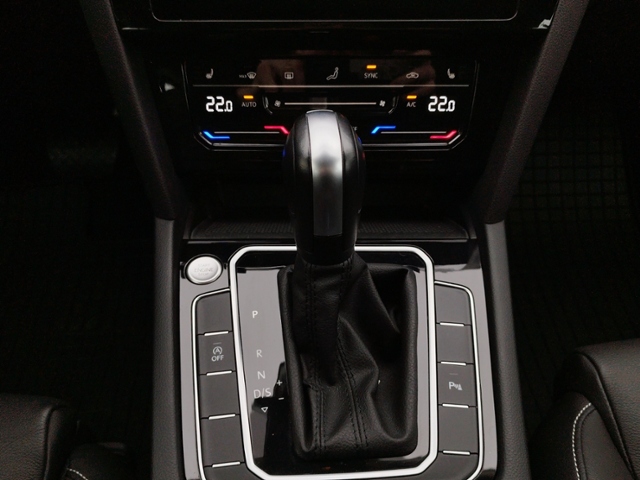 Passat Variant Business 2.0 TDI DSG NAV/Vienna K