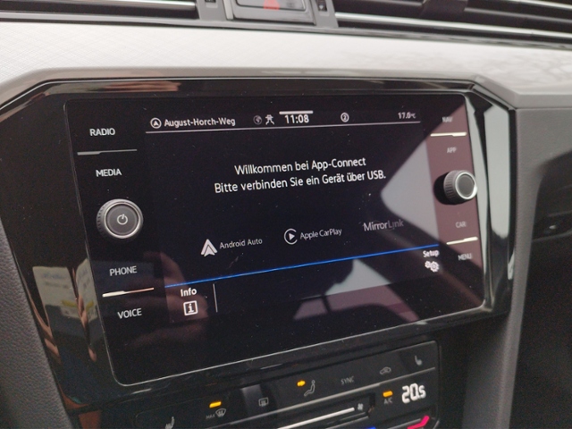 Passat Variant Business 2.0 TDI DSG STH/NAV KLIM