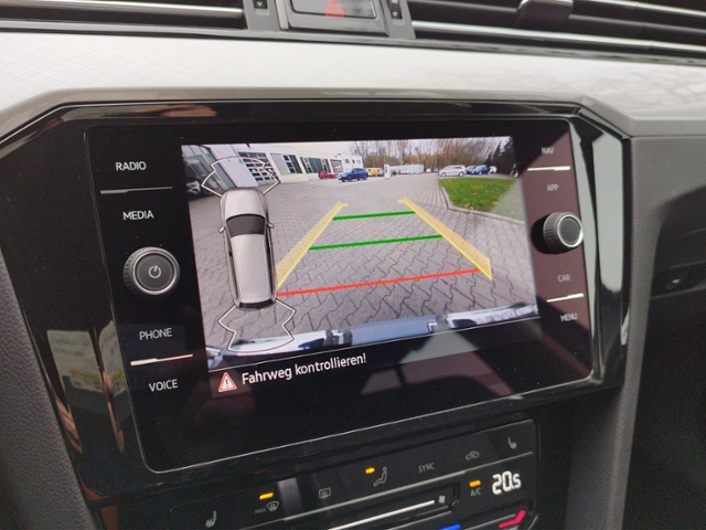 Passat Variant Business 2.0 TDI DSG STH/NAV KLIM