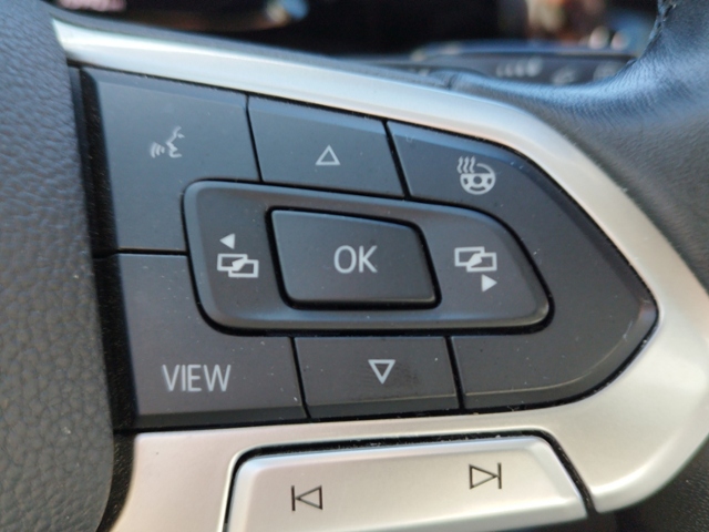 Golf VIII Variant Life 2.0 TDI DSG NAV/ACC/SHZ K