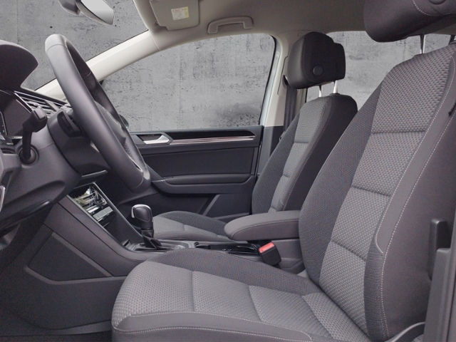 Touran Comfortline 1.5 TSI DSG R-Line/IQ.DRIVE K