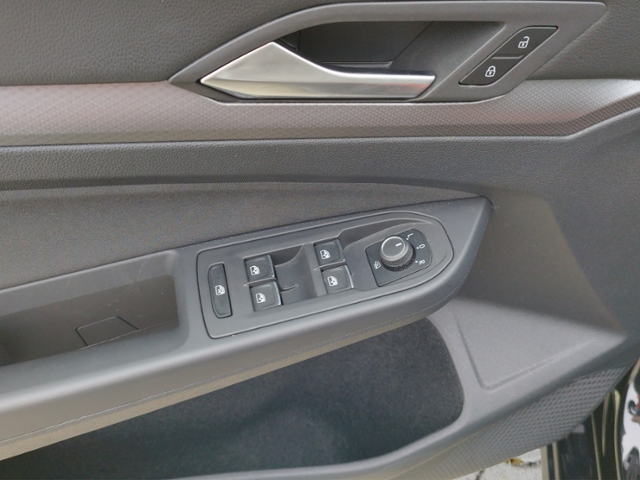 Golf VIII Active 2.0 TDI DSG PANO/HUD KLIMA LED 