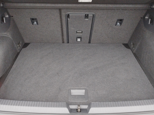 Golf VIII Active 1.5 TSI NAV/LED+/ACC KLIMA LED 