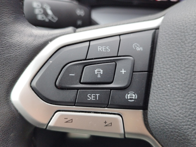 Golf VIII Active 1.5 TSI NAV/LED+/ACC KLIMA LED 