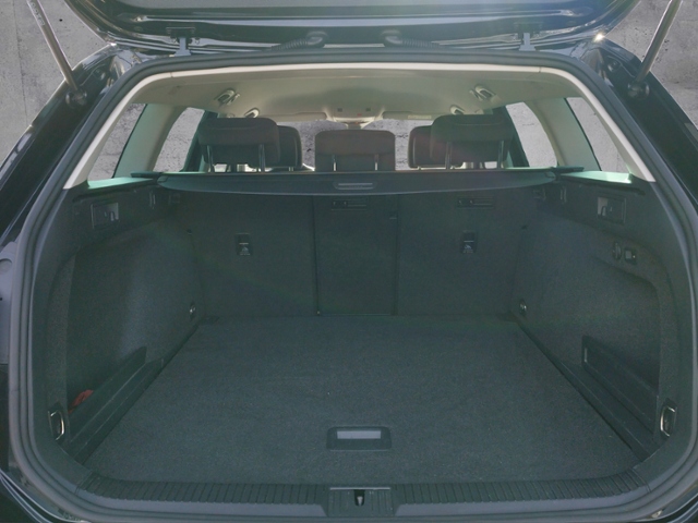 Passat Variant Business 2.0 TDI DSG NAV/SHZ KLIM