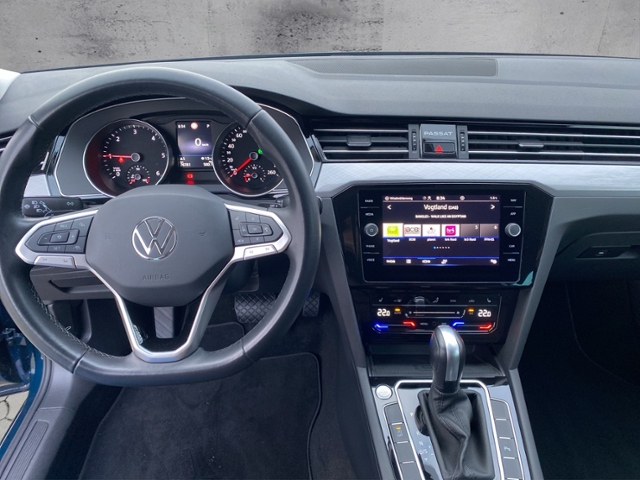 Passat Variant Business 2.0TDI DSG/AHK/Navi/RFK/