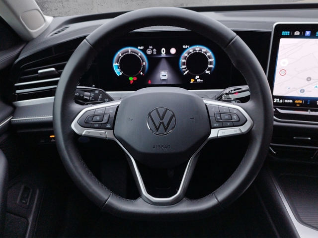 Passat Variant Business 2.0 TDI DSG IQ.LIGHT/DRI