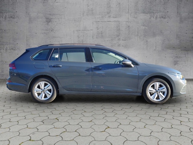 Golf VIII Variant Life 1.5 eTSI DSG LED+/NAV/SHZ