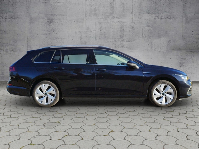 Golf VIII Variant Style 1.5 eTSI DSG Bus.Prem./I