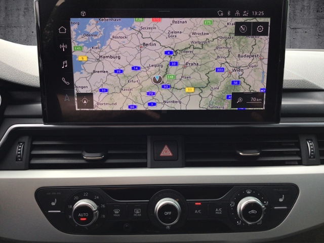 A4 allroad 45 TFSI quattro S-tronic PANO/AHK/NAV