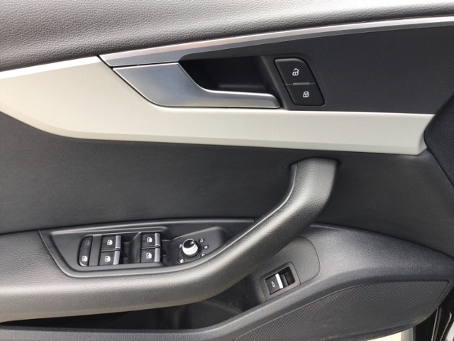 A4 allroad 45 TFSI quattro S-tronic PANO/AHK/NAV