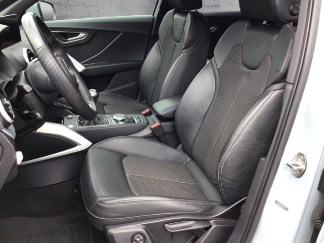 Q2 S line 35 TFSI NAV/SHZ KLIMA LED NAVI LEDER A