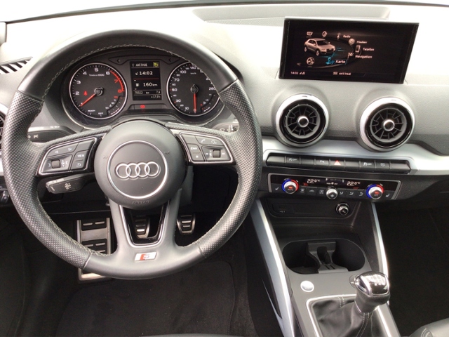 Q2 S line 35 TFSI NAV/SHZ KLIMA LED NAVI LEDER A